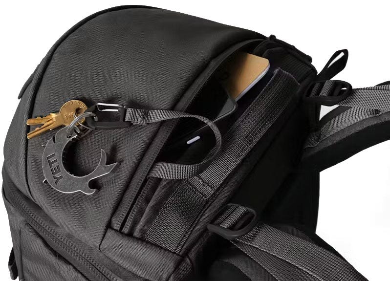 yeti-ranchero-22l_black__06-1.jpg